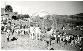Manifestação (Campo Erê-SC, 1987) [fotografia] / Fotógrafo(a) : Arquivo MST. -- Ref.: BR-SPMST_MST-SN-CIN_AMP_000481-002808-AMT.