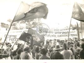 Manifestações e Mobilizações (Santa Catarina, [sem data]) [fotografia] / Fotógrafo(a) : [autoria n/d]. -- Ref.: BR-SPMST_MST-SN-CIN_AMP_000493-002858-AMT.