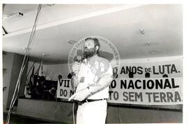 Encontro Nacional, 7o (Salvador-BA, dez. 1992) [fotografia] / Fotógrafo(a) : Douglas Mansur. -- Ref.: BR-SPMST_MST-SN-CIN_AMP_000994-007816-ENC.