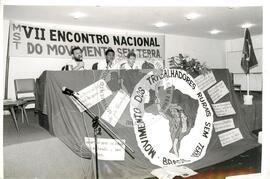 Encontro Nacional, 7o (Salvador-BA, dez. 1992) [fotografia] / Fotógrafo(a) : Douglas Mansur. -- Ref.: BR-SPMST_MST-SN-CIN_AMP_000994-007808-ENC.