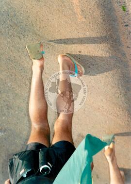 Chegada da Marcha Popular à Brasília (Brasília-DF, 07 out. 1999) [fotografia] / Fotógrafo(a) : Douglas Mansur. -- Ref.: BR-SPMST_MST-SN-CIN_AMP_001395-010973-MAC.