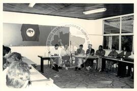 Reunião da Direção Nacional (São Paulo (Estado), jul. 1997) [fotografia] / Fotógrafo(a) : Arquivo MST. -- Ref.: BR-SPMST_MST-SN-CIN_AMP_000945-007443-ENC.