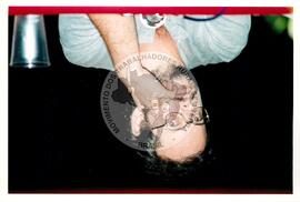 Semana Nacional da Cultura Brasileira e Reforma Agrária [com presença de] Paulinho Chinello (Brasil, 18 mar. 2002) [fotografia] / Fotógrafo(a) : Luciney Martins. -- Ref.: BR-SPMST_MST-SN-CIN_AMP_001675-012622-PER.