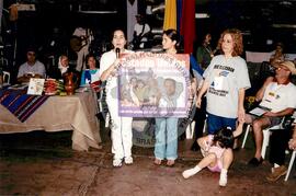 Familiares dos cinco cubanos presos políticos dos EUA -FSM (Cuba, 2003) [fotografia] / Fotógrafo(a) : João Zinclar. -- Ref.: BR-SPMST_MST-SN-CIN_AMP_001048-008487-RIT.