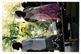 Semana Nacional de Cultura Brasileira e Reforma Agrária (Rio de Janeiro-RJ, 18 mar. 2002) [fotografia] / Fotógrafo(a) : Luciney Martins. -- Ref.: BR-SPMST_MST-SN-CIN_AMP_001820-013596-NDT.