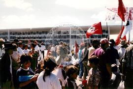 Congresso Nacional do MST, 3o (Distrito Federal (Brasil), 25 jul. 1995) [fotografia] / Fotógrafo(a) : Débora Lerrer. -- Ref.: BR-SPMST_MST-SN-CIN_AMP_000710-004515-CGR.