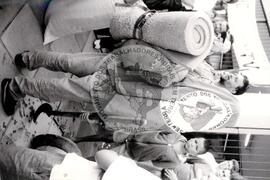 Mobilização do MST no Ministério do Trabalho (Rio Grande do Sul, [sem data]) [fotografia] / Fotógrafo(a) : Débora Lerrer. -- Ref.: BR-SPMST_MST-SN-CIN_AMP_000475-002757-AMT.