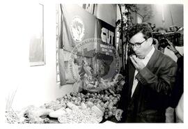 Visita do presidente do INCRA no assentamento "Sumaré" do MST (São Paulo (Estado), 23 out. 1995) [fotografia] / Fotógrafo(a) : Douglas Mansur. -- Ref.: BR-SPMST_MST-SN-CIN_AMP_000669-003747-ARV.