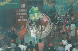 Encontro Estadual do MST, 10o (Belo Horizonte-MG, jan. 2002) [fotografia] / Fotógrafo(a) : Gildo Alves ; Pascoal August. -- Ref.: BR-SPMST_MST-SN-CIN_AMP_000932-007213-ENC.