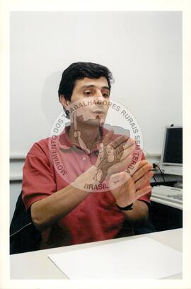 Plínio de Arruda Sampaio Jr. (Mato Grosso do Sul, [sem data]) [fotografia] / Fotógrafo(a) : Arquivo MST ; Douglas Mansur. -- Ref.: BR-SPMST_MST-SN-CIN_AMP_001681-012662-PER.