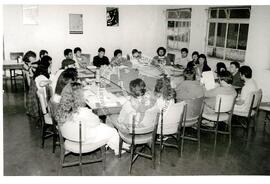Curso de Professores no Centro de Formação Roseli Nunes (São Paulo (Estado), mar. 1996) [fotografia] / Fotógrafo(a) : Douglas Mansur. -- Ref.: BR-SPMST_MST-SN-CIN_AMP_000853-005646-CUR.