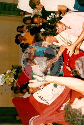 Encontro de Jovens Assentados (Santa Catarina, 1989) [fotografia] / Fotógrafo(a) : Arquivo MST ; Chiquinho. -- Ref.: BR-SPMST_MST-SN-CIN_AMP_001922-014464-SJM.