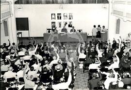 Assembléia da CNBB, 24a (Itaici-SP, abr. 1998) [fotografia] / Fotógrafo(a) : Regina Vilela. -- Ref.: BR-SPMST_MST-SN-CIN_AMP_000153-001115-ACS.