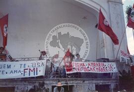 Manifestação por Reforma Agrária (Rio Grande do Norte, [sem data]) [fotografia] / Fotógrafo(a) : Arquivo MST. -- Ref.: BR-SPMST_MST-SN-CIN_AMP_000559-003130-AMT.