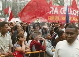 Manifestação pró Impechment - UNE E CUT (São Paulo (Estado), 25 ago. 1992) [fotografia] / Fotógrafo(a) : Juan Pezzeto. -- Ref.: BR-SPMST_MST-SN-CIN_AMP_000384-002092-AMT.