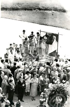 Manifestação contra visita do presidente de El Salvador (El Salvador, 20 jun. 1986) [fotografia] / Fotógrafo(a) : Regina Vilela. -- Ref.: BR-SPMST_MST-SN-CIN_AMP_001066-008622-RIT.