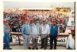 João Pedro Stédile (Brasil, [sem data]) [fotografia] / Fotógrafo(a) : Arquivo MST ; Cácia Cortez ; Débora Lerrer ; Douglas Mansur ; João Zinclar ; Luciney Martins ; Michelle Camafaldo. -- Ref.: BR-SPMST_MST-SN-CIN_AMP_001263-010573-LID.