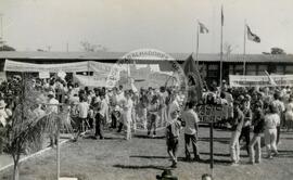 Manifestação Dia do Lavrador (Ouro Preto D'Oeste-RO, 25 jul. 1988) [fotografia] / Fotógrafo(a) : [sem autoria]. -- Ref.: BR-SPMST_MST-SN-CIN_AMP_000441-002562-AMT.