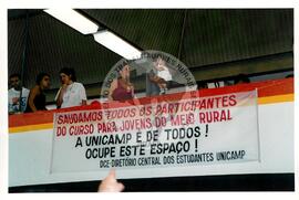 Curso para Jovens do Meio Rural - UNICAMP (Campinas-SP, fev. 2001) [fotografia] / Fotógrafo(a) : Douglas Mansur. -- Ref.: BR-SPMST_MST-SN-CIN_AMP_000855-005674-CUR.