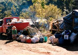 Assentamento "Tamarana" do MST (Paraná, [sem data]) [fotografia] / Fotógrafo(a) : Maria Luísa Mendonça. -- Ref.: BR-SPMST_MST-SN-CIN_AMP_000171-001215-ASS.
