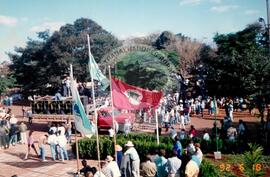 Manifestação (Roncador-PR, 18 jun. 1992) [fotografia] / Fotógrafo(a) : Marcos Bergamasso. -- Ref.: BR-SPMST_MST-SN-CIN_AMP_000429-002519-AMT.