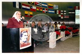 Lançamento da Agenda Latino Americana (São Paulo (Estado), 27 set. 2002) [fotografia] / Fotógrafo(a) : Douglas Mansur. -- Ref.: BR-SPMST_MST-SN-CIN_AMP_001036-008242-ELF.