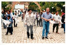 Ato contra a ALCA Grito dos Excluídos (São Paulo (Estado), 07 set. 2002) [fotografia] / Fotógrafo(a) : Douglas Mansur. -- Ref.: BR-SPMST_MST-SN-CIN_AMP_000400-002302-AMT.