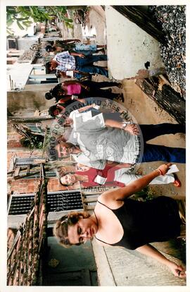 Semana Nacional de Cultura Brasileira e Reforma Agrária (Rio de Janeiro-RJ, 18 mar. 2002) [fotografia] / Fotógrafo(a) : João Laet. -- Ref.: BR-SPMST_MST-SN-CIN_AMP_001817-013422-NDT.