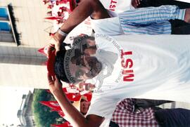 Vicentinho (Mato Grosso do Sul, [sem data]) [fotografia] / Fotógrafo(a) : Arquivo MST ; Douglas Mansur ; Paulo Lima ; Regina Vilela ; Francisca P. Montejo ; . -- Ref.: BR-SPMST_MST-SN-CIN_AMP_001716-012778-PER.