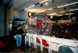 Vigília pela Reforma Agrária no Sindicato dos Metalúrgicos (São Bernardo do Campo-SP, 25 abr. 1992) [fotografia] / Fotógrafo(a) : Arquivo MST. -- Ref.: BR-SPMST_MST-SN-CIN_AMP_000382-002026-AMT.