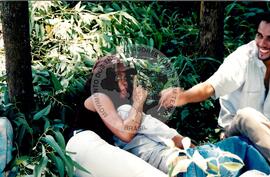 Acampamento " Nova Canudos- Fazenda Engenheiro D'Agua" do MST (Porto Feliz-SP, fev. 1999) [fotografia] / Fotógrafo(a) : Douglas Mansur. -- Ref.: BR-SPMST_MST-SN-CIN_AMP_000046-000232-ACP.