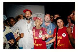 José Rainha Jr. (Brasil, [sem data]) [fotografia] / Fotógrafo(a) : Arquivo MST ; Bernado Magalhães ; Celso Maldes ; Delfim Vieira ; Douglas Mansur ; Eni Nantes da Cruz ; Luis Filho ; Juan Pezzuto ; Sérgio Cardoso. -- Ref.: BR-SPMST_MST-SN-CIN_AMP_001280-010652-LID.