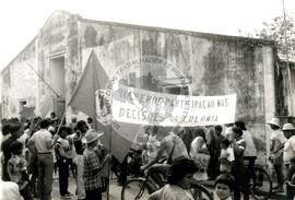 Manifestação (Cametá-PA, 25 jul. 1988) [fotografia] / Fotógrafo(a) : Arquivo MST. -- Ref.: BR-SPMST_MST-SN-CIN_AMP_000421-002495-AMT.
