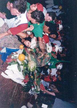 Chegada da Marcha Popular à Brasília (Brasília-DF, 07 out. 1999) [fotografia] / Fotógrafo(a) : Douglas Mansur. -- Ref.: BR-SPMST_MST-SN-CIN_AMP_001396-011008-MAC.