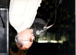 Emir Sader [sociólogo , professor] (Brasil, [sem data]) [fotografia] / Fotógrafo(a) : Douglas Mansur. -- Ref.: BR-SPMST_MST-SN-CIN_AMP_001513-011959-PER.